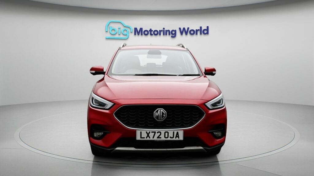MG ZS Exclusive LX72OJA Red #2