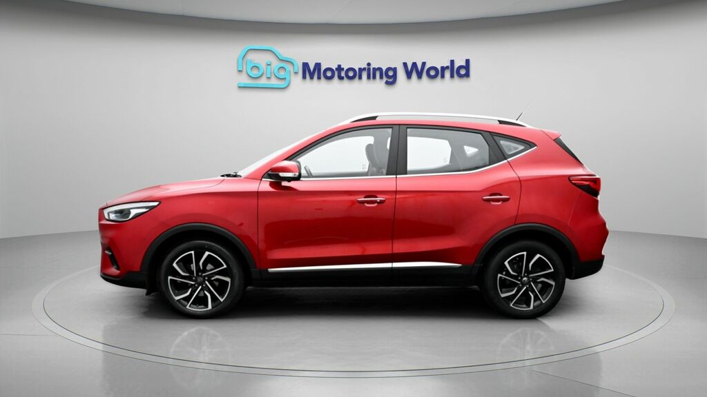 MG ZS Exclusive LX72OJA Red #4