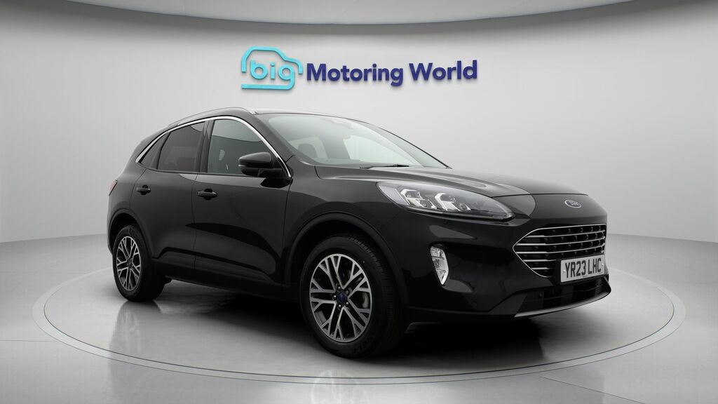 Ford Kuga Titanium Edition Black