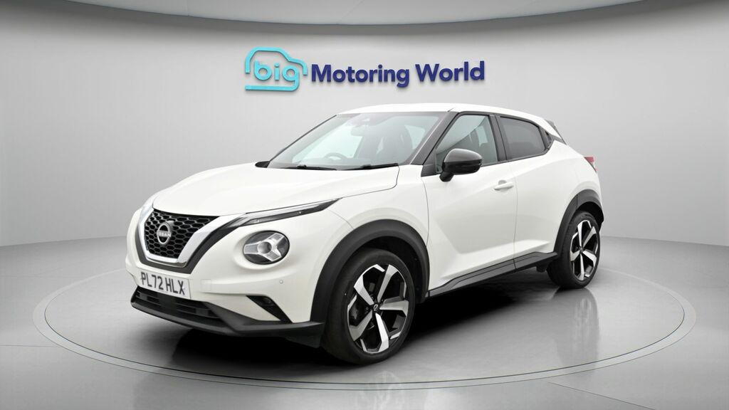 Nissan Juke Tekna PL72HLX White #3