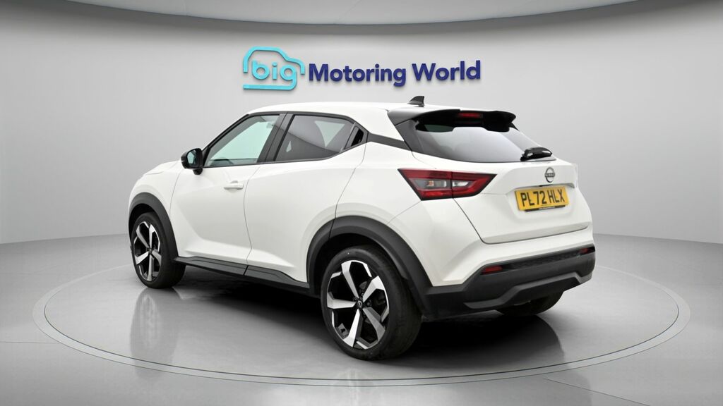 Nissan Juke Tekna PL72HLX White #5
