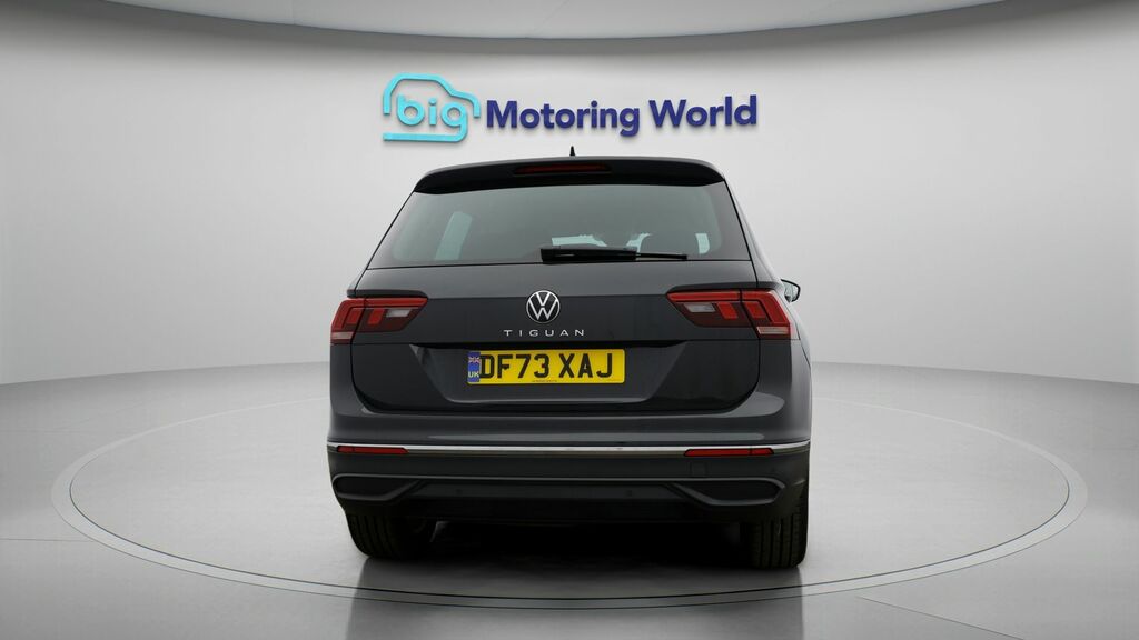 Volkswagen Tiguan Life DF73XAJ Grey #6