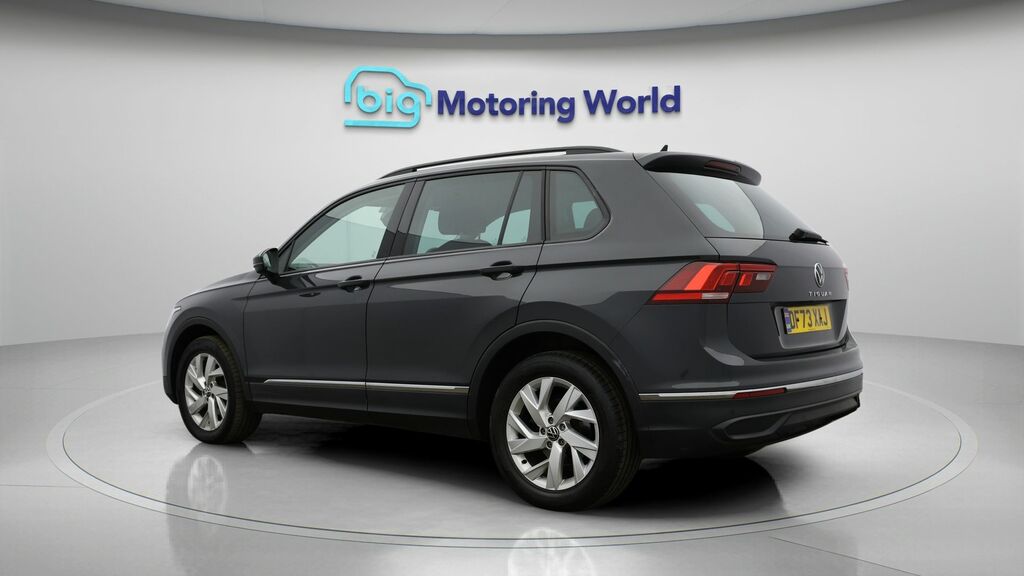 Volkswagen Tiguan Life DF73XAJ Grey #5