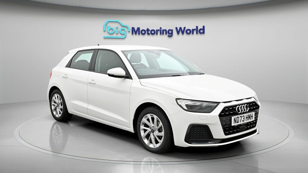 Audi A1 Sport White