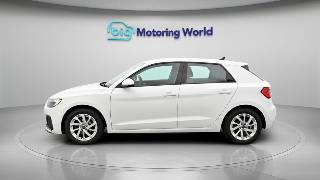 Audi A1 Sport White #4