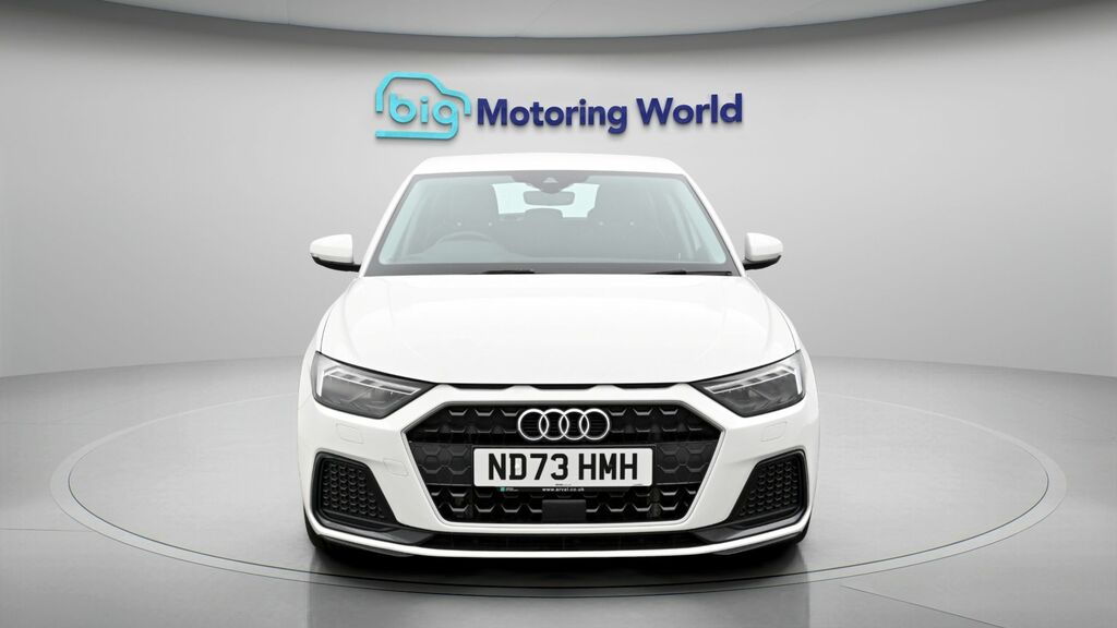 Audi A1 Sport White #2