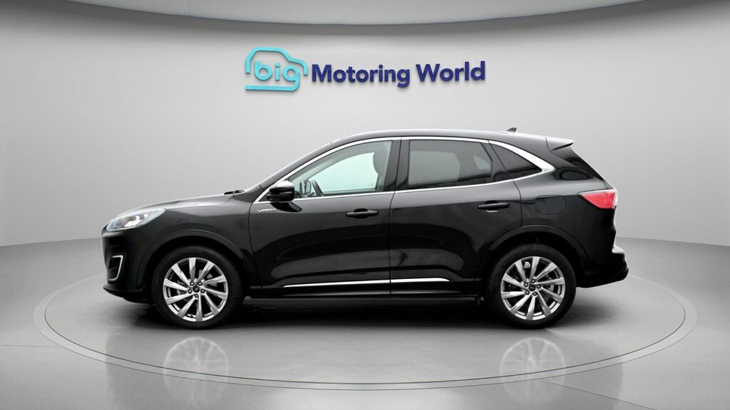 Ford Kuga Vignale Black #4