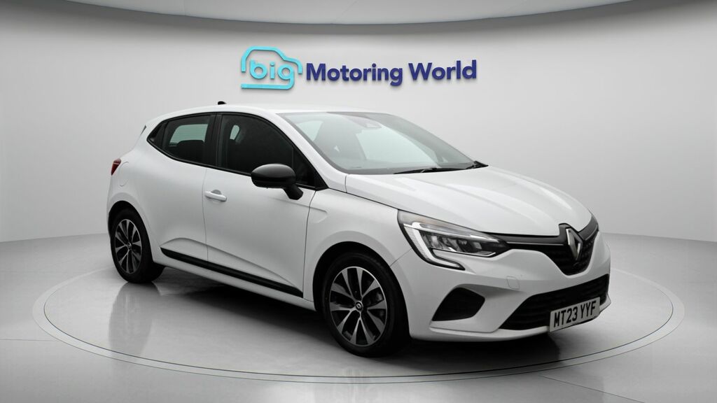 Renault Clio Evolution White