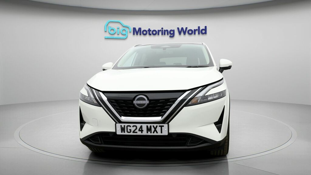 Nissan Qashqai N-connecta WG24MXT White #2