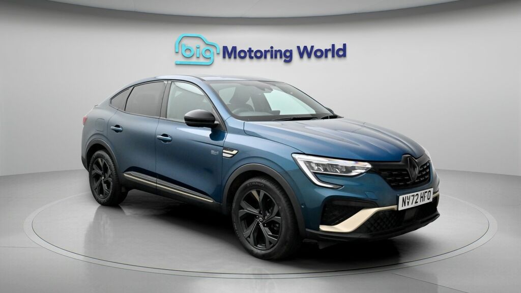 Renault Arkana E-tech Engineered Blue