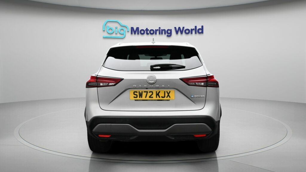Nissan Qashqai Tekna Silver #6
