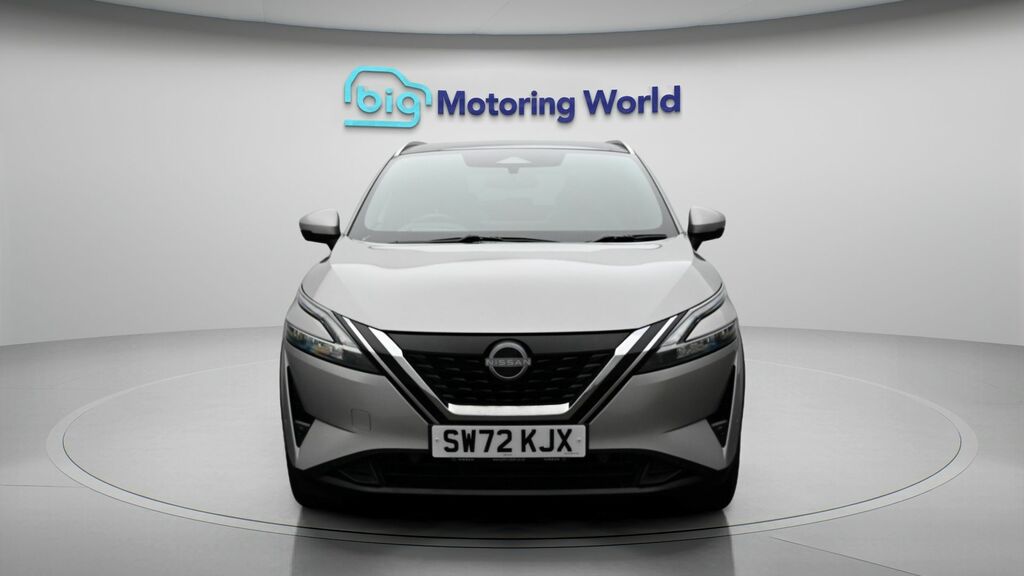Nissan Qashqai Tekna Silver #2