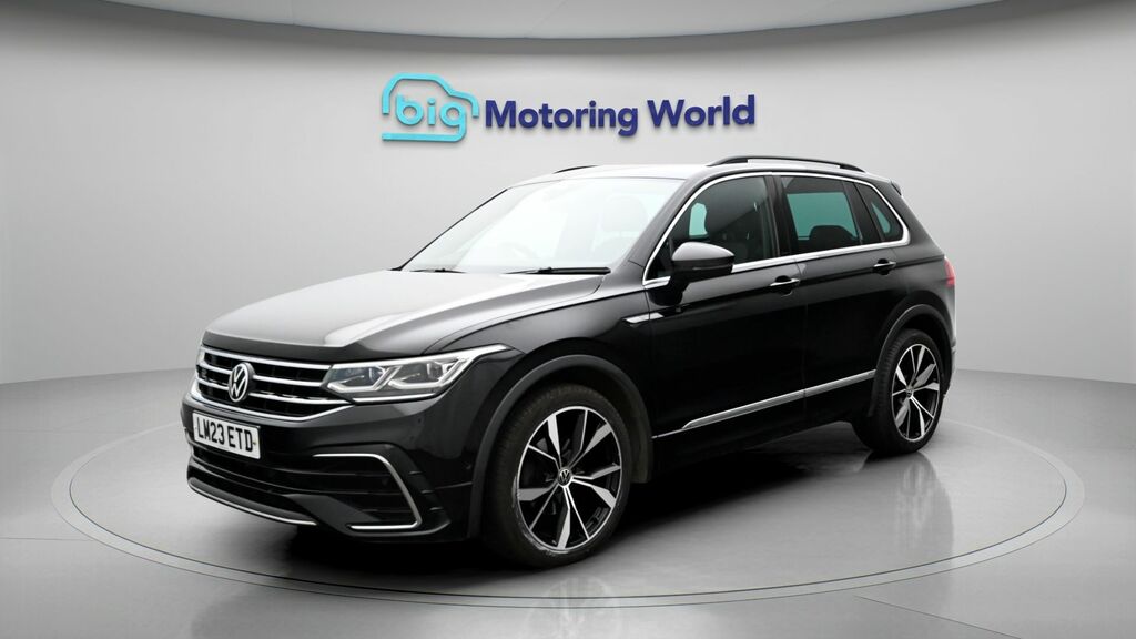 Volkswagen Tiguan R-line LM23ETD Black #3