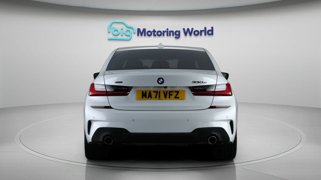 BMW 3 Series M Sport MA71VFZ White #6