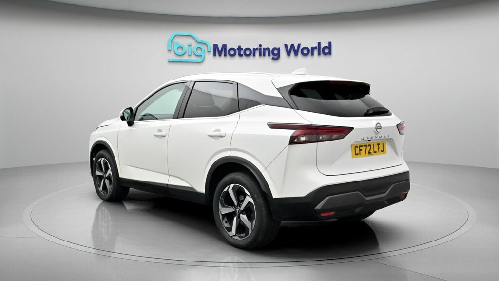 Nissan Qashqai N-connecta CF72LTJ White #5