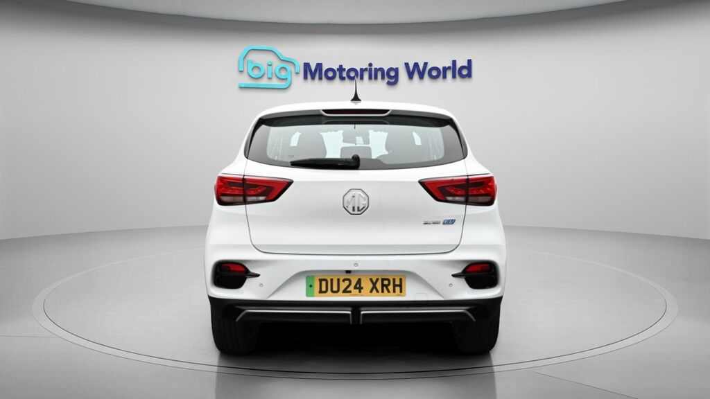 MG ZS Se DU24XRH White #6