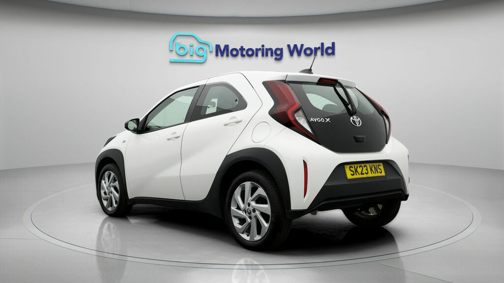 Toyota Aygo X Pure White #5