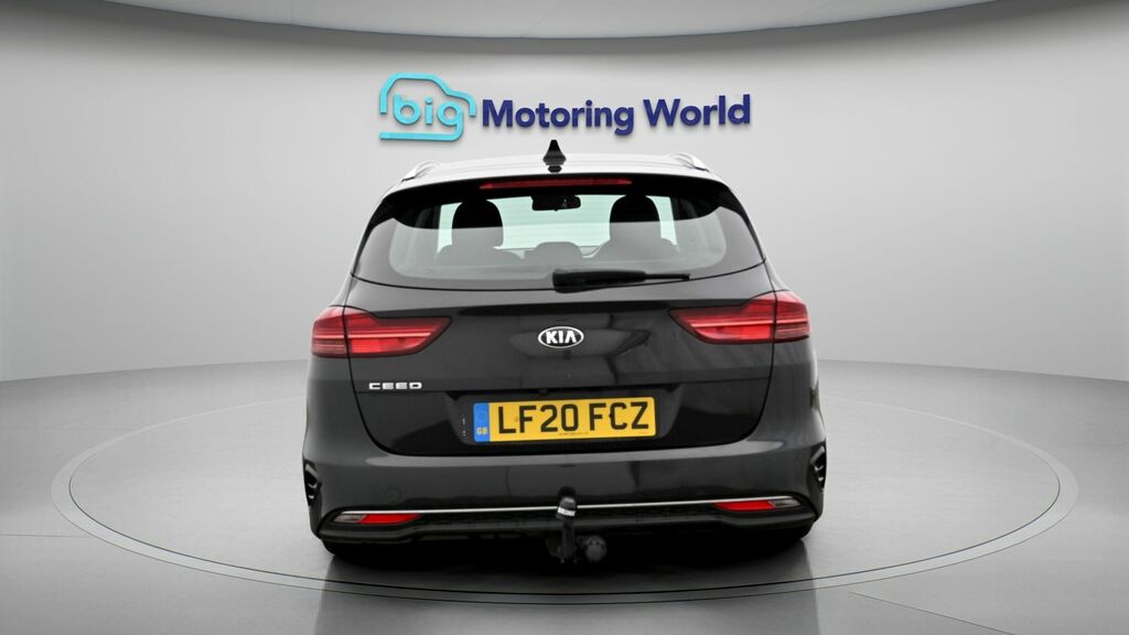 Kia Ceed 2 Nav Black #6