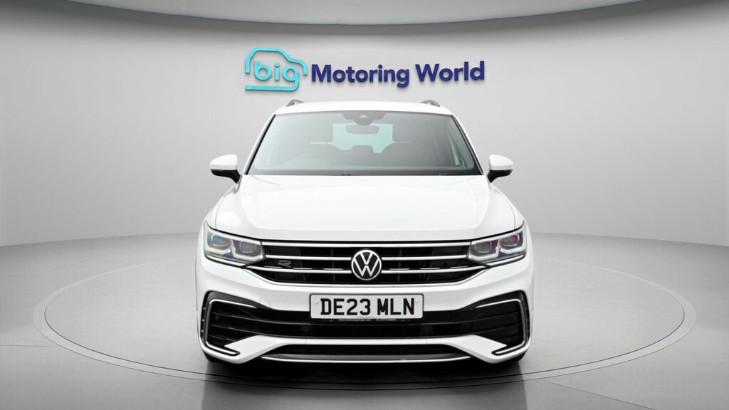 Volkswagen Tiguan R-line Edition DE23MLN White #2