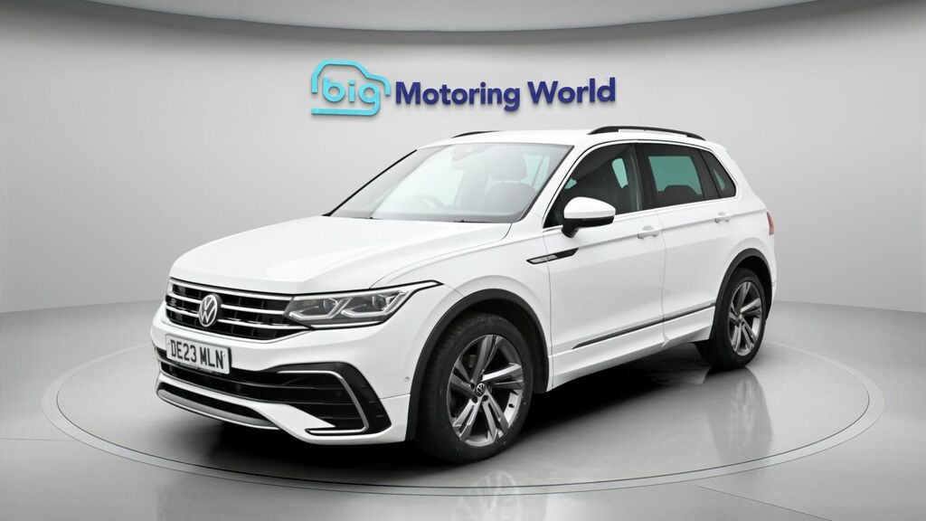 Volkswagen Tiguan R-line Edition DE23MLN White #3