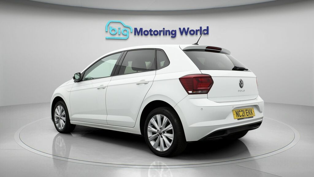 Volkswagen Polo Match White #5