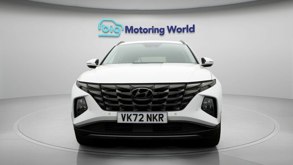 Hyundai Tucson Premium White #2