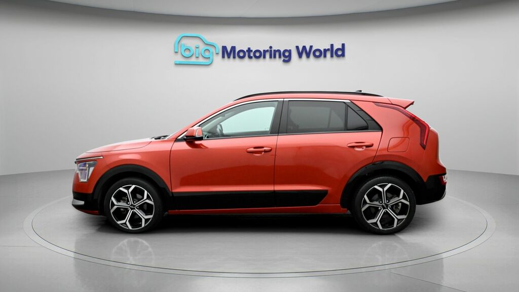 Kia Niro 3 Orange #4