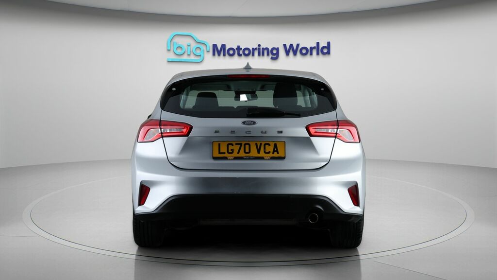 Ford Focus Zetec Silver #6