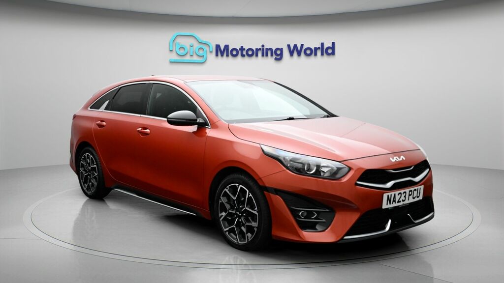 Kia Proceed Gt-line Orange