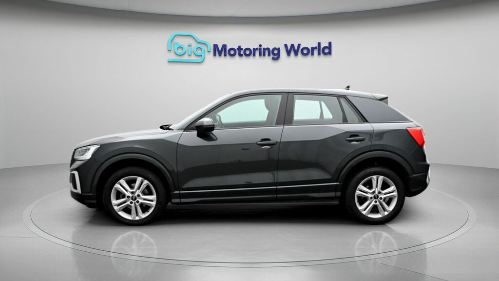 Audi Q2 Sport Grey #4