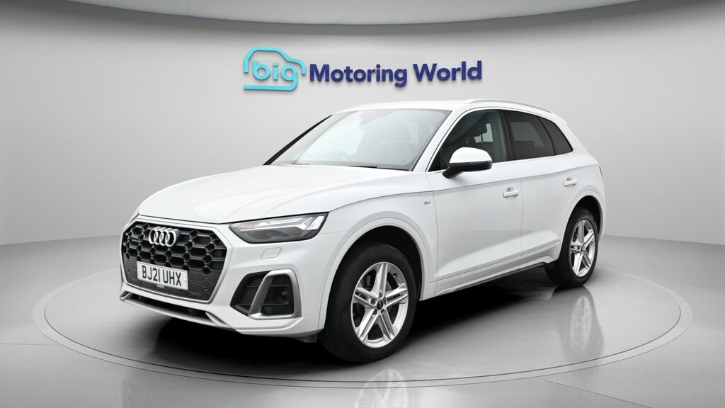 Audi Q5 S Line BJ21UHX White #3