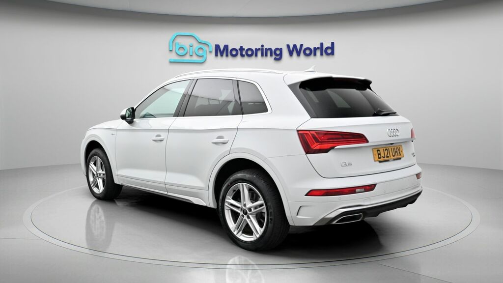 Audi Q5 S Line BJ21UHX White #5