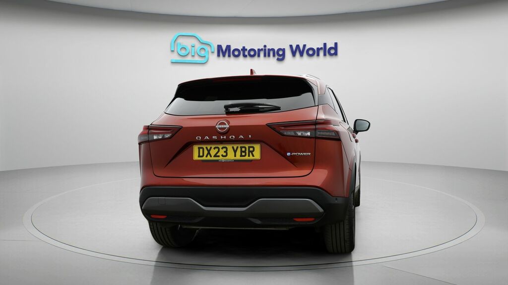 Nissan Qashqai Tekna DX23YBR Red #6