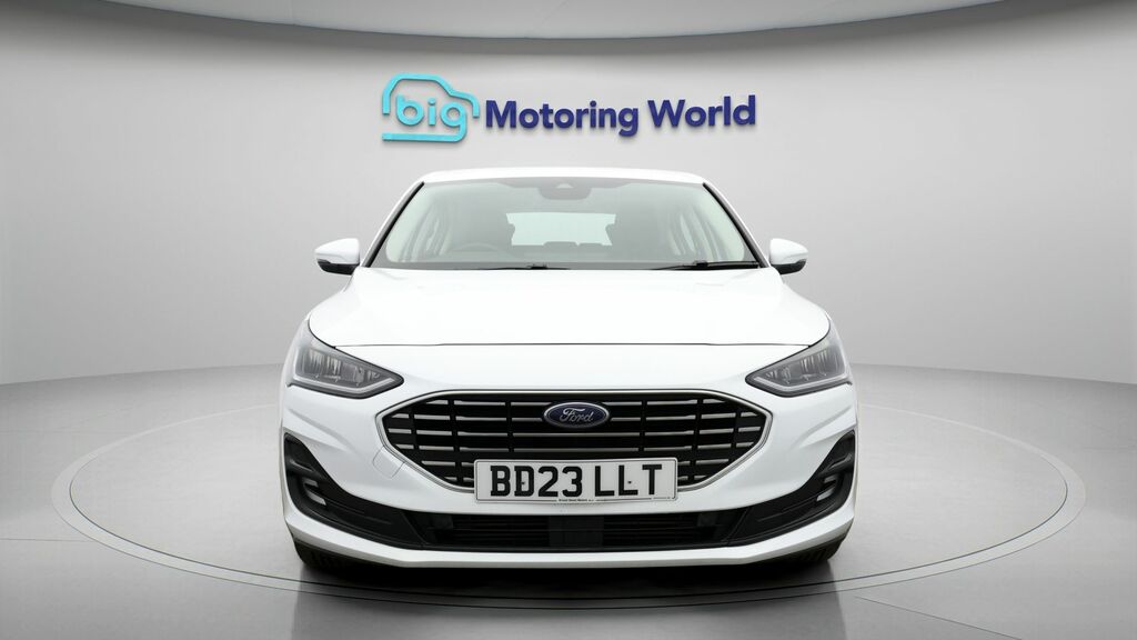 Ford Focus Titanium BD23LLT White #2