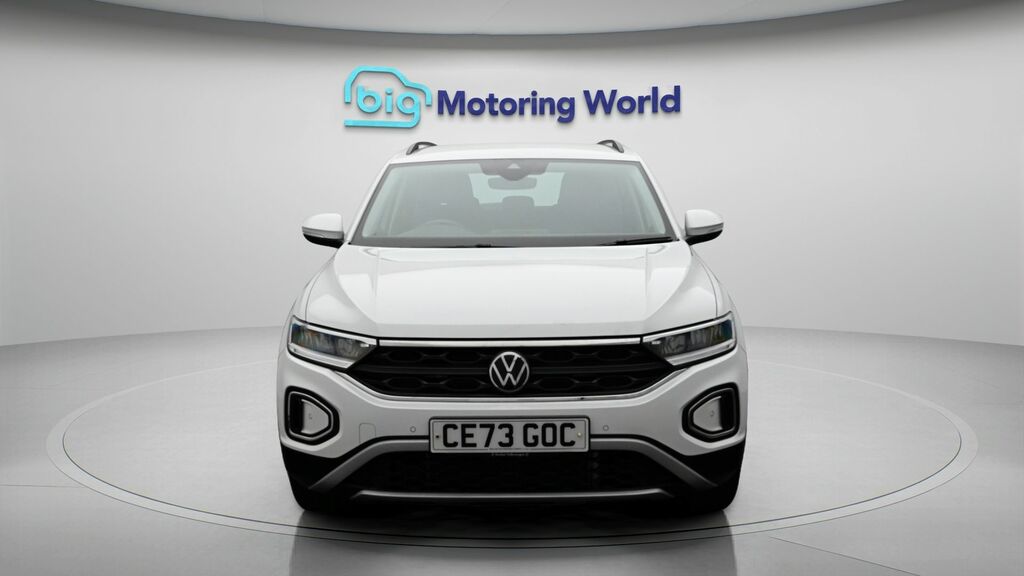 Volkswagen T-Roc Life CE73GOC White #2