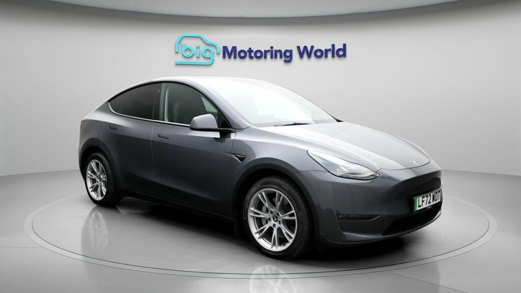Tesla Model Y Long Range Grey
