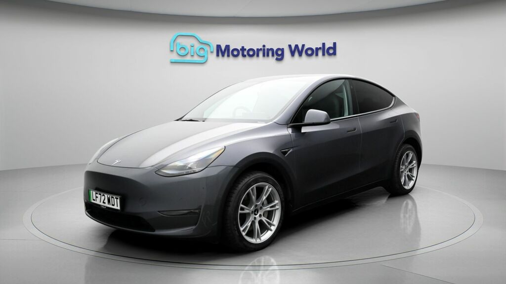 Tesla Model Y Long Range LF72WDT Grey #3