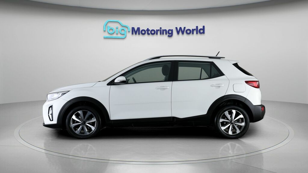 Kia Stonic 2 White #4