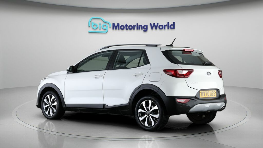 Kia Stonic 2 White #5