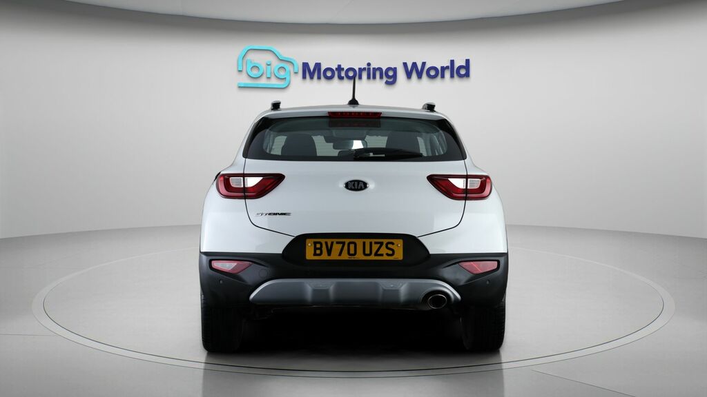 Kia Stonic 2 White #6