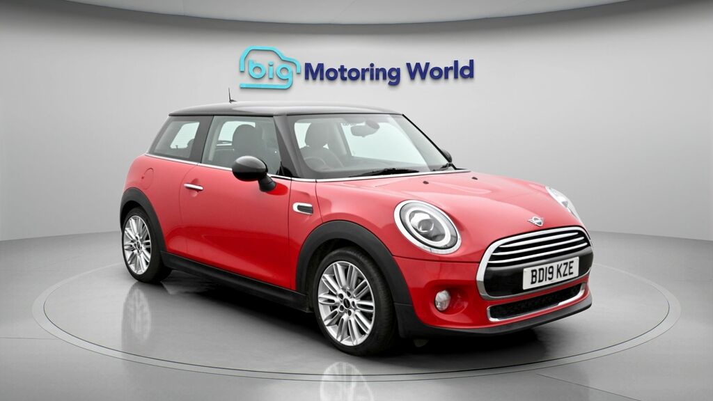 Mini Hatch Cooper Exclusive Red