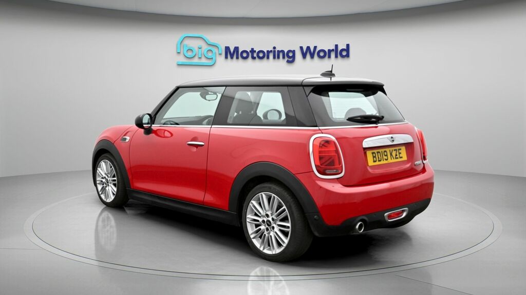 Mini Hatch Cooper Exclusive BD19KZE Red #5