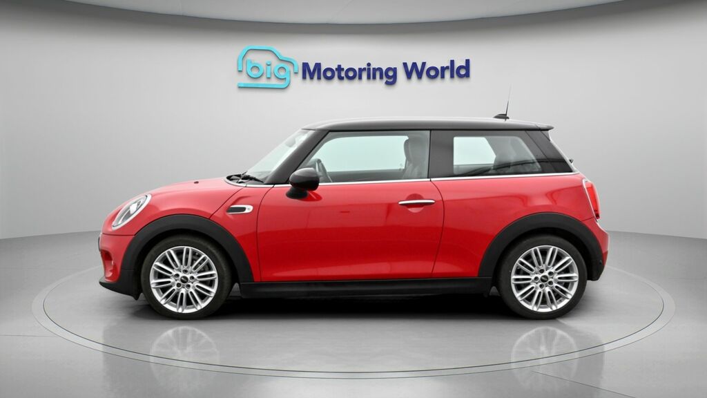 Mini Hatch Cooper Exclusive BD19KZE Red #4
