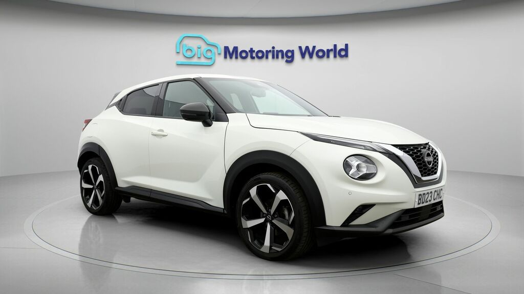 Nissan Juke Tekna White