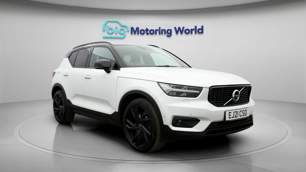Volvo XC40 R-design Pro White