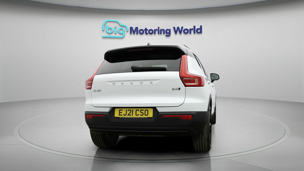 Volvo XC40 R-design Pro EJ21CSO White #6