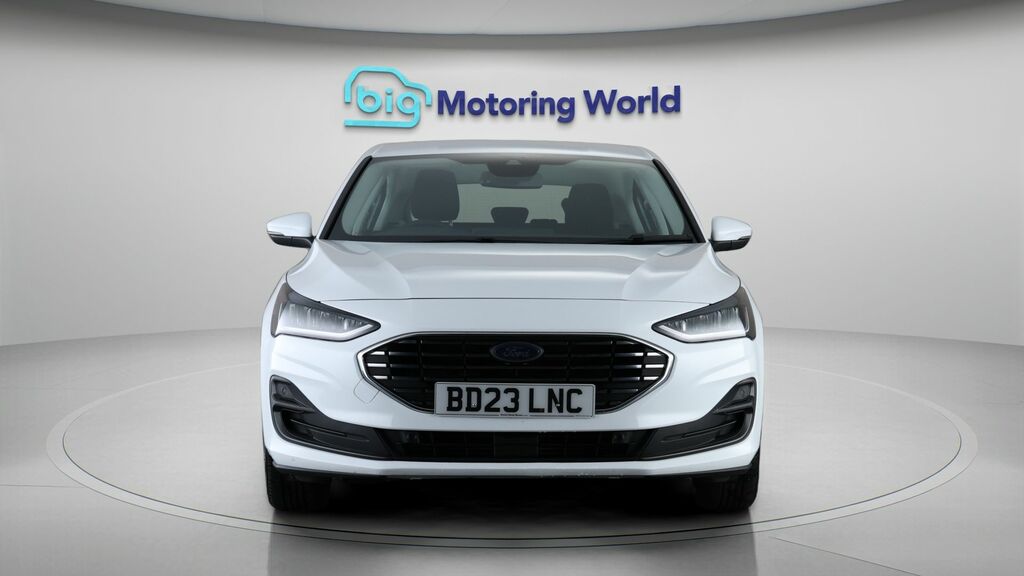 Ford Focus Titanium White #2