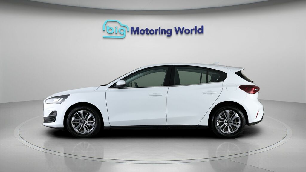 Ford Focus Titanium White #4