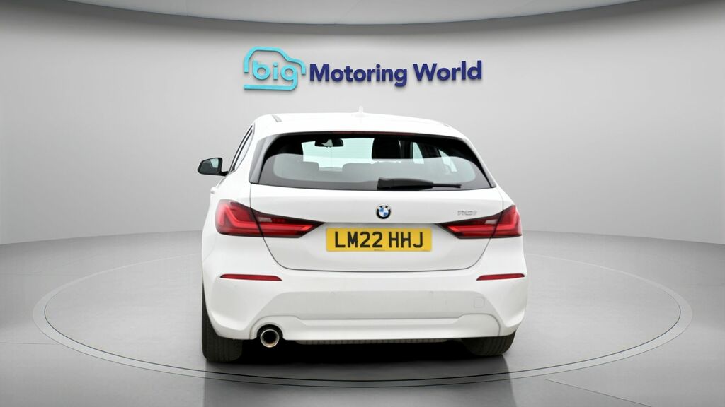 BMW 1 Series Se White #6