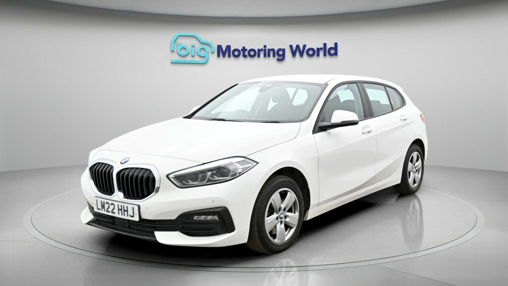 BMW 1 Series Se White #3